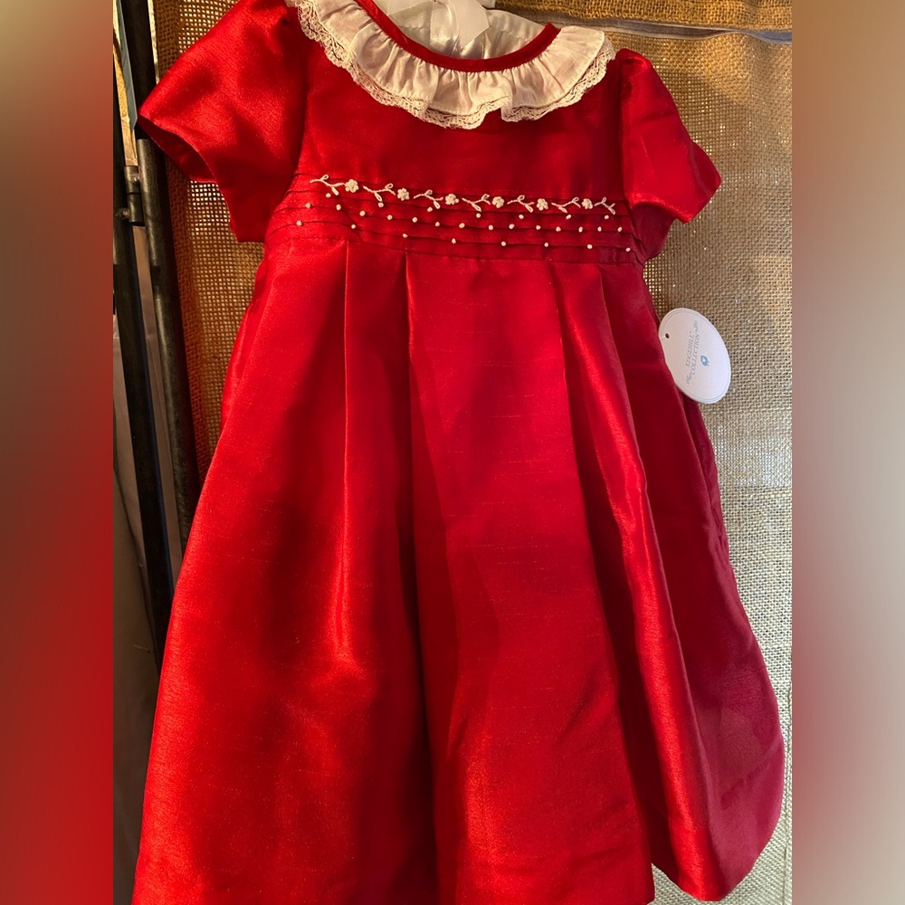 NWT Edgehill Collection 18M bright Red
Dress with White Trim and pants